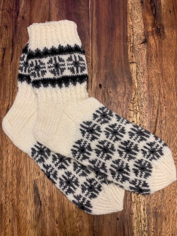 Vilnas zeķes ar Latvju rakstiem (40.izm.) #103